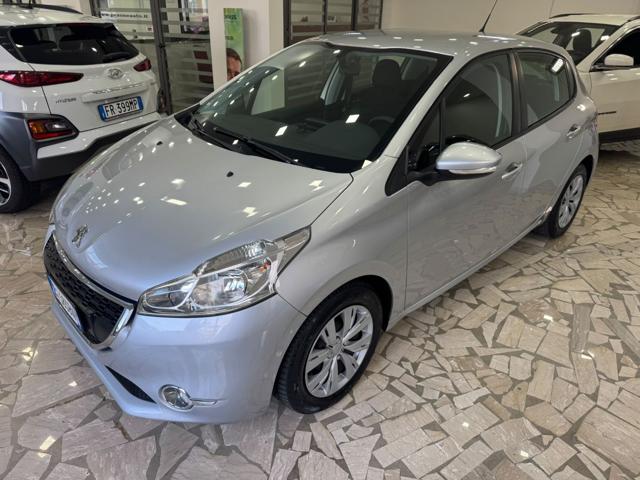 Peugeot 208 1.4 8V e-HDi 68CV S&S robot. 5p. Active - foto 2 di 4