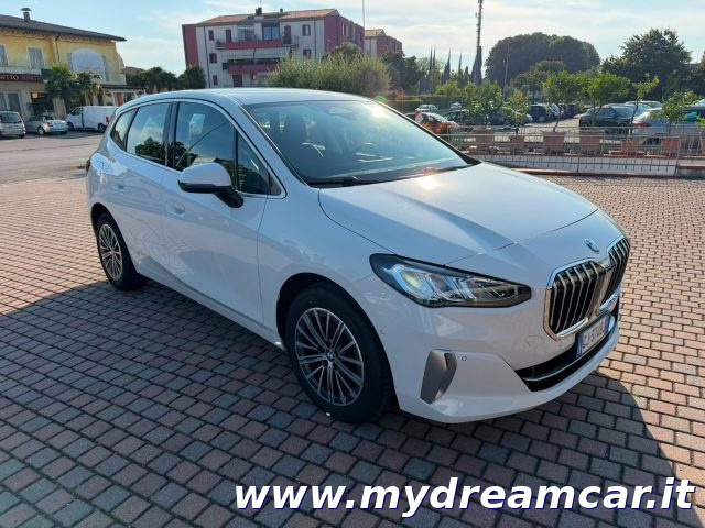 BMW 218 i Active Tourer Luxury - foto 3 di 4