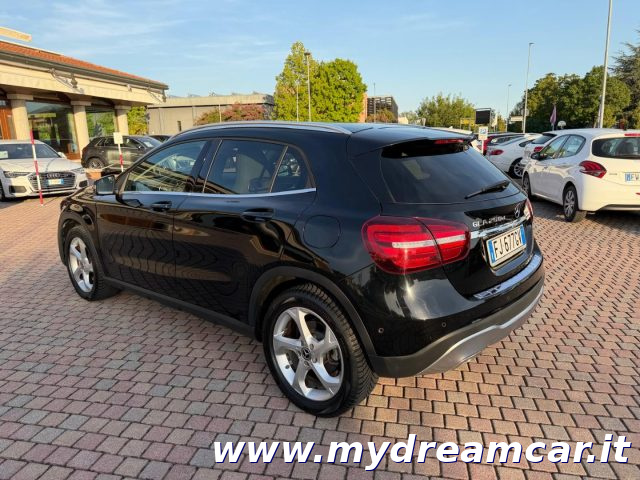 Mercedes-Benz GLA 200 d Automatic Sport - foto 4 di 12