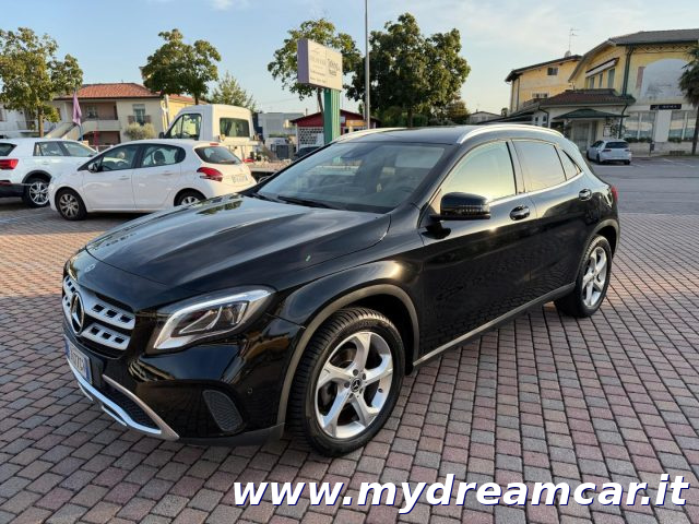 Mercedes-Benz GLA 200 d Automatic Sport - foto 2 di 12