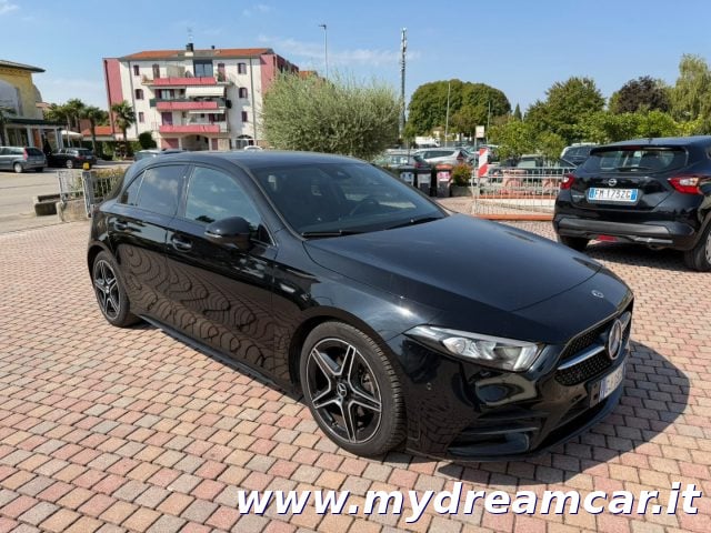 Mercedes-Benz A 180 d Automatic Premium Night Edition LUCI AMBIENTE - foto 3 di 4