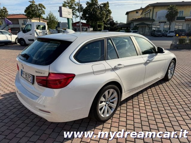 BMW 320 d Touring Business XDRIVE - foto 4 di 4