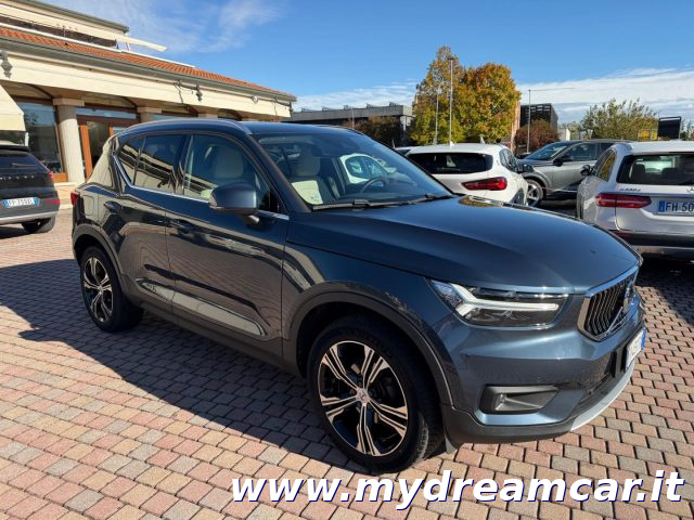 Volvo XC40 T3 Inscription - foto 3 di 4