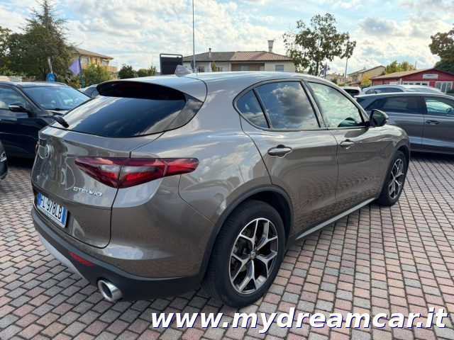 Alfa Romeo Stelvio 2.2 Turbodiesel 180 CV AT8 RWD Super - foto 4 di 4