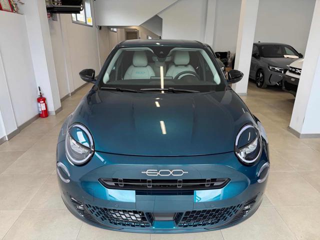 Fiat 600 Hybrid 100 CV DCT MHEV La Prima - foto 2 di 4