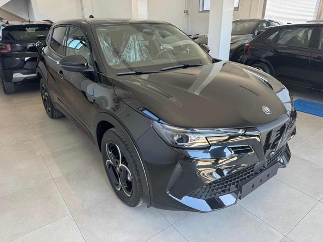 Alfa Romeo Junior 1.2 145 CV Hybrid eDCT6 Speciale km0 - foto 3 di 4