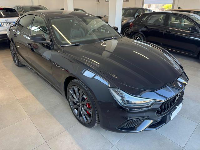 Maserati Ghibli V6 Diesel Gransport nerissimo Edition - foto 3 di 4