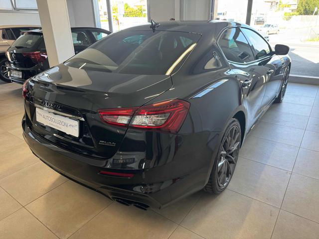 Maserati Ghibli V6 Diesel Gransport nerissimo Edition - foto 4 di 4