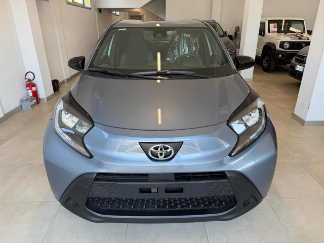 Toyota Aygo X 1.0 VVT-i 72 CV 5 porte Active Km0 - foto 2 di 4