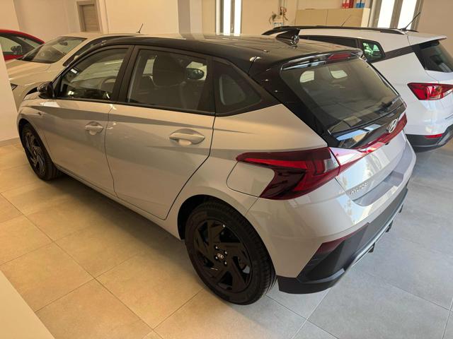 Hyundai i20 1.0 T-GDI dark line 90cv mt Km0 - foto 3 di 4