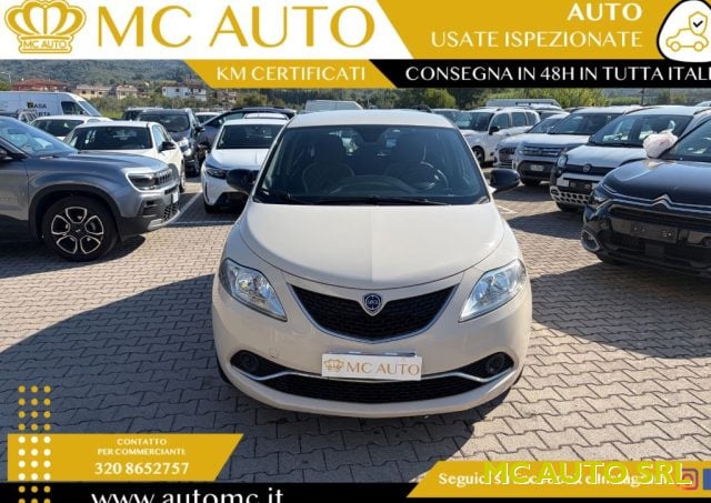 Lancia Ypsilon 1.2 69 CV 5 porte GPL Ecochic Gold - foto 2 di 4