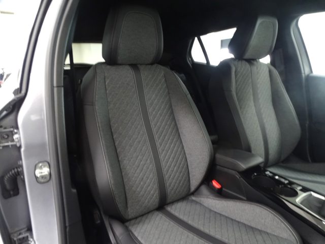 Peugeot 2008 Allure PureTech 100CV S&S *PROMO PARISI GROUP* usato a MONZA