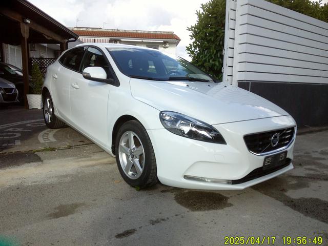 Volvo V40 D2 - foto 3 di 4