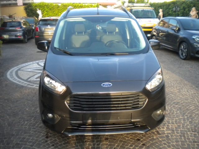 Ford Tourneo Courier 1.5 TDCI 100 CV Sport - foto 2 di 4