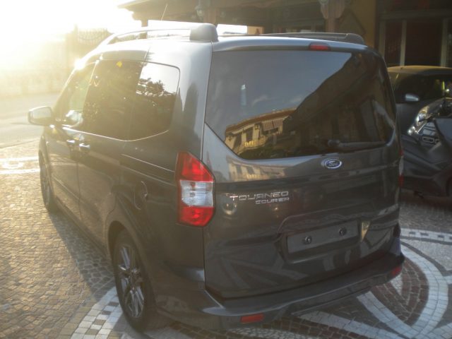 Ford Tourneo Courier 1.5 TDCI 100 CV Sport - foto 4 di 4