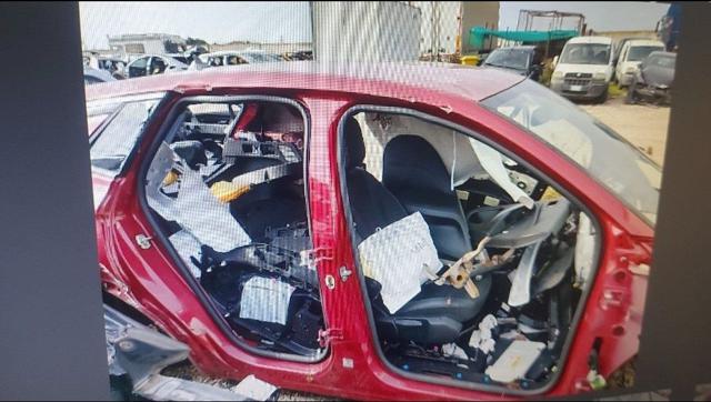 Opel Grandland 1.5 diesel Ecotec aut. Business Elegance - foto 3 di 3