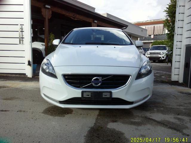 Volvo V40 D2 - foto 2 di 27