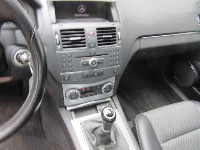 Mercedes-Benz C 220 CDI Eleg., del 2009, 147.000 km, in vendita a Magenta (MI)