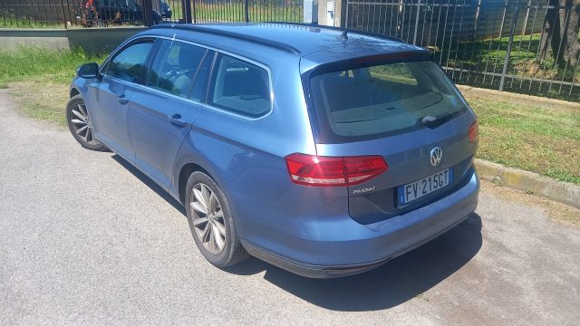Volkswagen Passat 2.0 TDI DSG Business BlueMotion Technology - foto 4 di 4