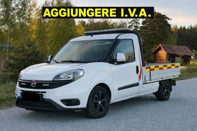Fiat Doblo 1.3 Mjt Cassonato 3 POSTI Work-Up GANCIO TRAINO, del 2017, 79.900 km, in vendita a Cavasso Nuovo (PN)