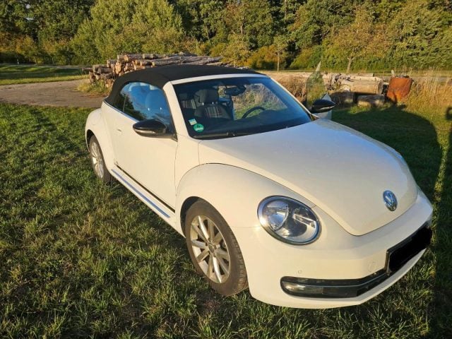 Volkswagen Maggiolino Cabrio 1.2 TSI Design BlueMotion Technology, del 2015, 70.000 km, in vendita a Cavasso Nuovo (PN)