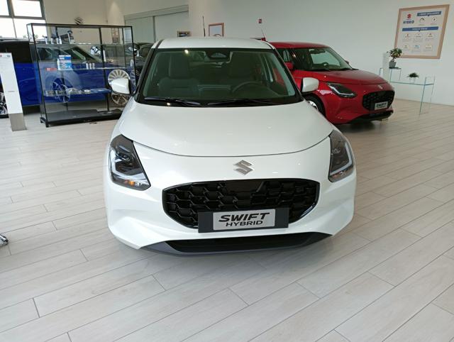Suzuki Swift 1.2 Hybrid Top nuovo a SOLARO