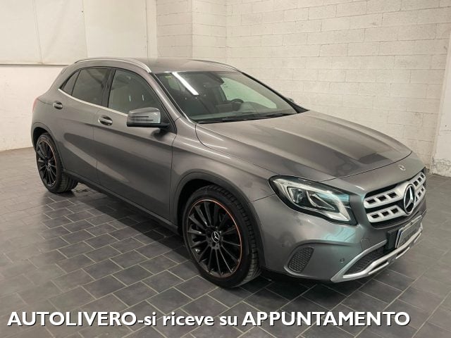 Mercedes-Benz GLA 180 1.6 122cv-UNIPRO-PELLE-C.19-NAVI-LED-CAMERA usato a FOSSANO
