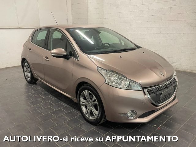 Peugeot 208 1.2 VTi 82 CV 5 porte Allure-UNIPRO usato a FOSSANO