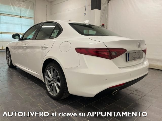 Alfa Romeo Giulia 2.2 Turbodiesel 150 CV AT8 Business - foto 3 di 4