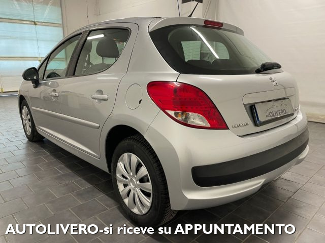 Peugeot 207 Plus 1.4 HDi 70CV 5 porte - foto 4 di 16