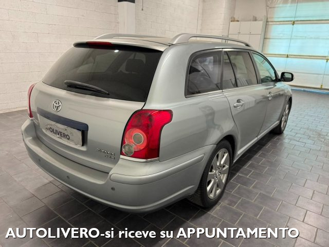 Toyota Avensis 2.2 D-4D 16V 150cv Station Wagon-XENO-NAVI - foto 4 di 13