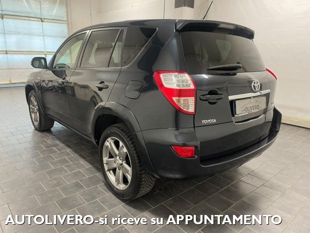 Toyota RAV 4 RAV4 2.2 D-Cat A/T 150 CV-NAVI-CAMERA - foto 3 di 4