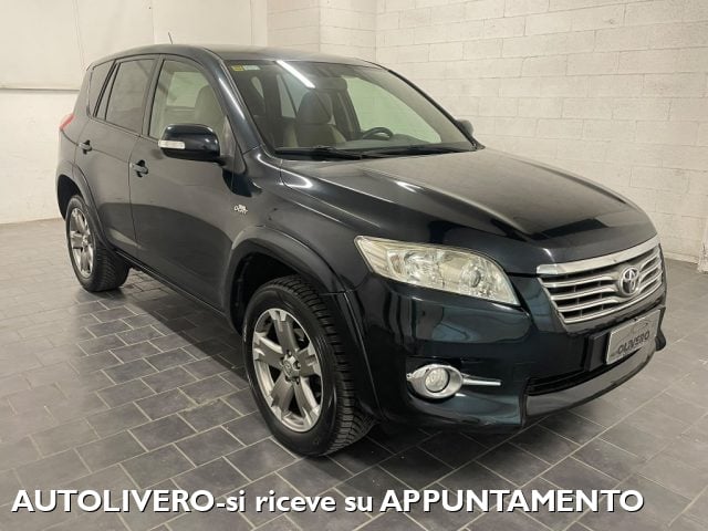Toyota RAV 4 RAV4 2.2 D-Cat A/T 150 CV-NAVI-CAMERA, del 2011, 212.848 km, in vendita a Fossano (CN)