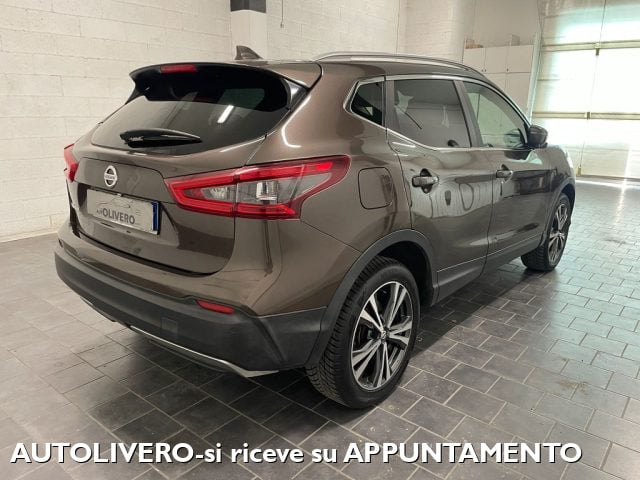Nissan Qashqai 1.2 DIG-T N-Connecta-NAVI-CAMERA-TETTO - foto 3 di 4