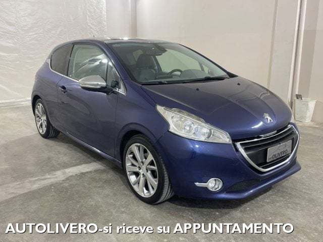Peugeot 208 1.6 8V HDi 115CV 3p. Allure-TETTO-NAVI-C.17, del 2012, 159.990 km, in vendita a Fossano (CN)