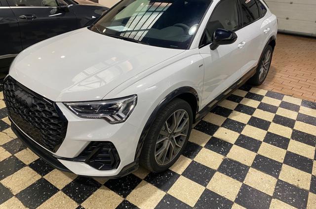 Audi Q3 SPB 35 TDI S tronic S line edition semestrale a MELEGNANO