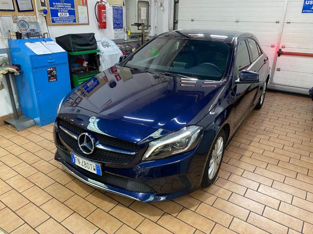 Mercedes-Benz A 200 d Business Navi - foto 2 di 4