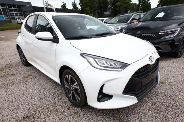 Toyota Yaris 1.5 Hybrid 5 porte Trend - foto 2 di 4