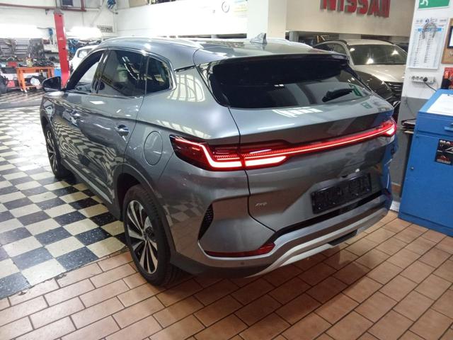 BYD Seal U DMi 1.5 Turbo 324 CV 4wd PHEV Design - foto 2 di 4
