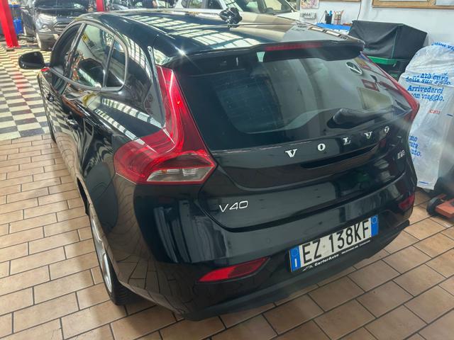Volvo V40 D2 1.6 Powershift Kinetic - foto 4 di 4