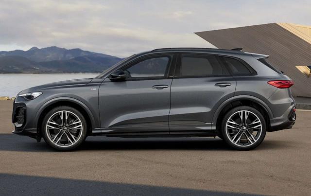 Audi Q5 40 TDI 204 CV quattro S-tronic S line-Tetto-Tech - foto 2 di 4