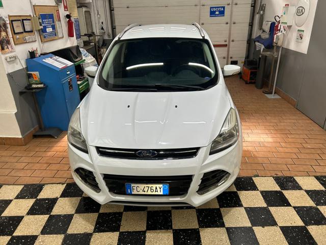 Ford Kuga 2.0 TDCI 150 CV S&S 4WD Powershift Titanium EURO6 - foto 3 di 4