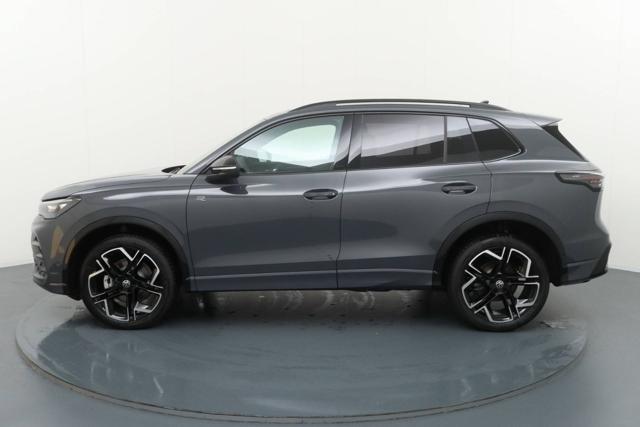 Volkswagen Tiguan 2.0 TDI 193 CV DSG 4MOTION R-Line Plus Tett&Gancio km 0 a MELEGNANO