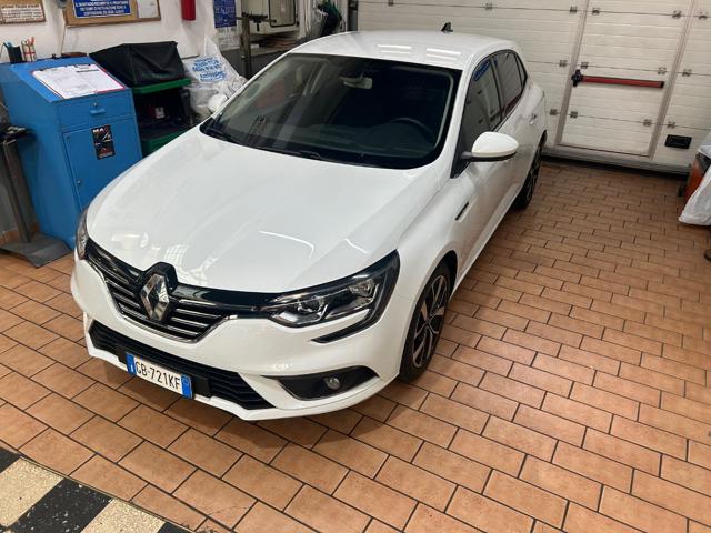 Renault Megane M�gane TCe 140 CV EDC FAP Duel2 usato a MELEGNANO