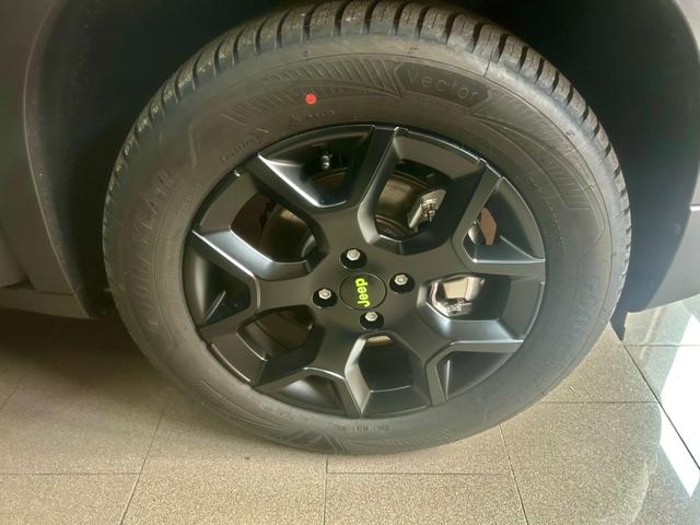 Jeep Avenger 1.2 145 CV MHEV 4xe OverlandLeather & winter pac - foto 4 di 4