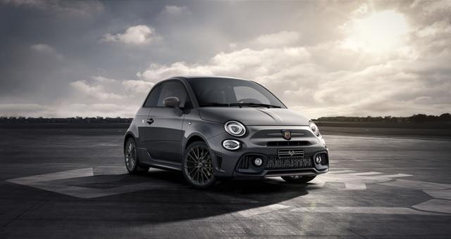 Abarth 695 1.4 Turbo T-Jet 180 CV M.T.A Sedili Sebelt Racing usato a MELEGNANO