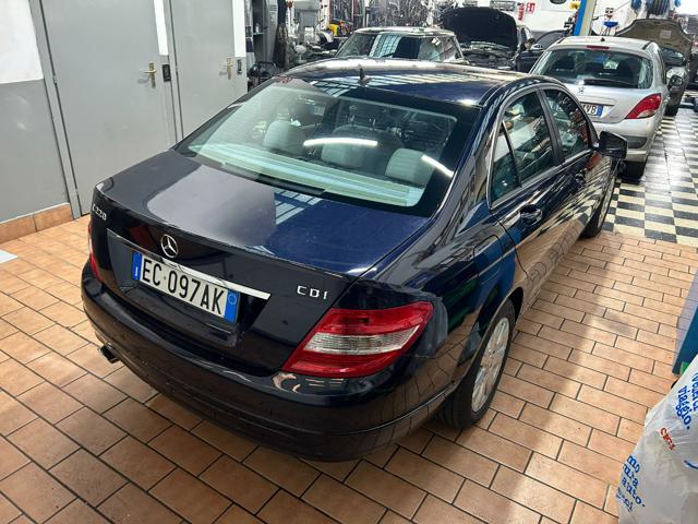Mercedes-Benz C 220 CDI BlueEFFICIENCY Executive - foto 4 di 4