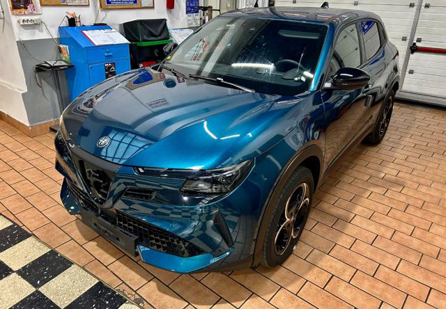 Alfa Romeo Junior 1.2 145 CV Hybrid Sport Speciale techno Pack - foto 3 di 4