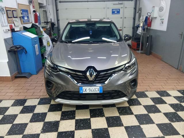 Renault Captur Full Hybrid E-Tech 145 CV Intens - foto 2 di 4