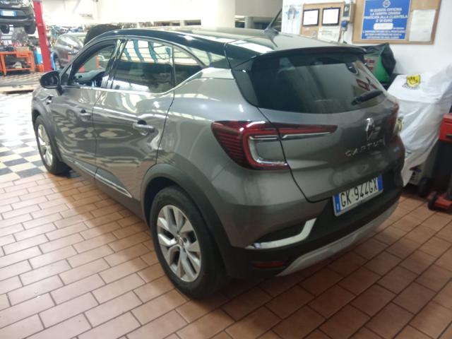 Renault Captur Full Hybrid E-Tech 145 CV Intens - foto 4 di 4